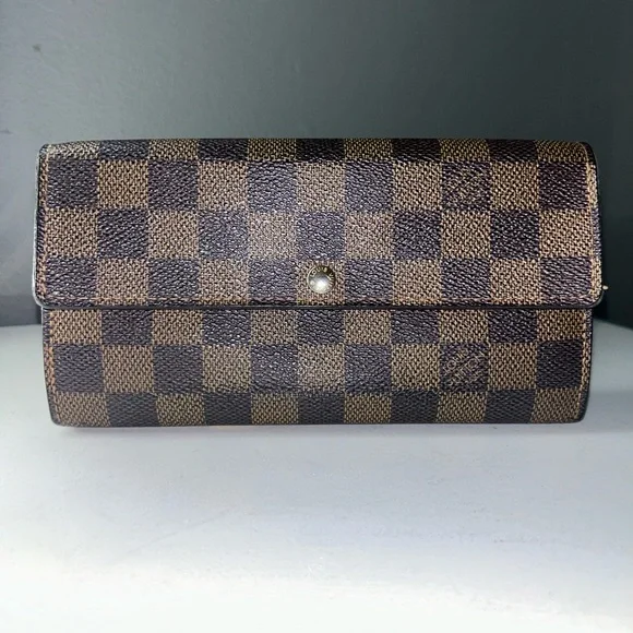 Louis Vuitton Damier Ebene Sarah Wallet CA2077 - Picture 1 of 12